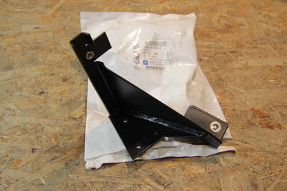 Original GM Opel Halter Luftfilterkasten rechts  9198344 Speedster