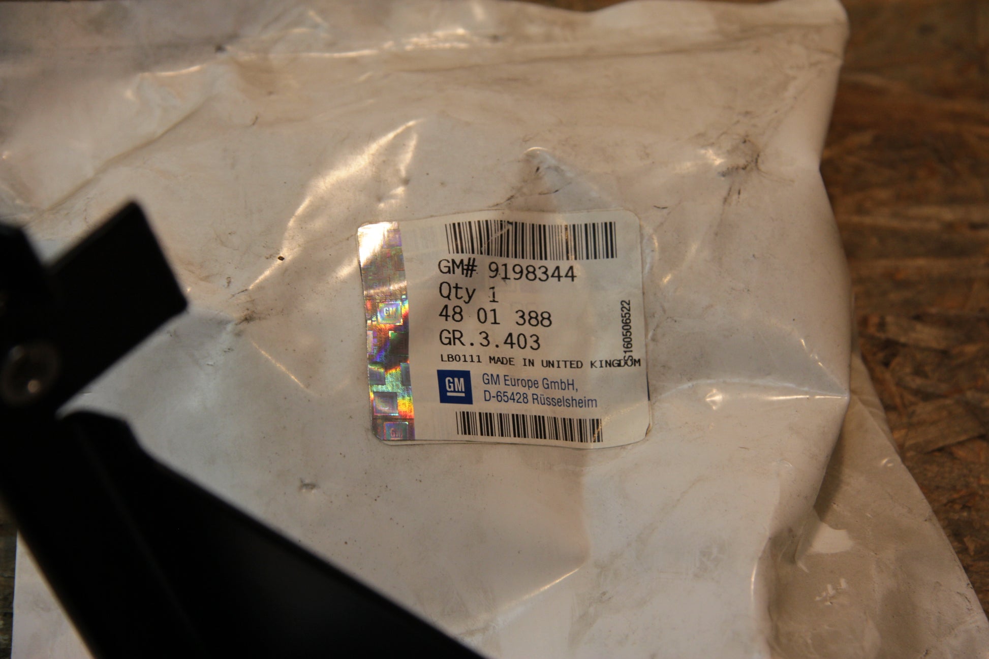 Original GM Opel Halter Luftfilterkasten rechts  9198344 Speedster