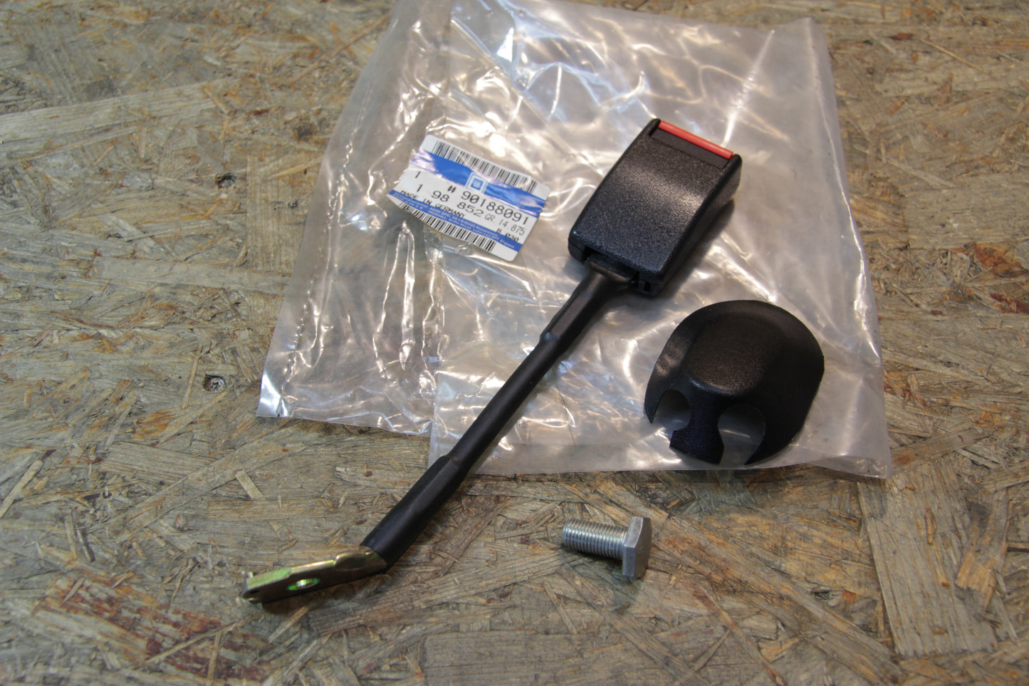 Original GM Opel Schloss Sicherheitsgurt vorne links 90188091 Kadett D