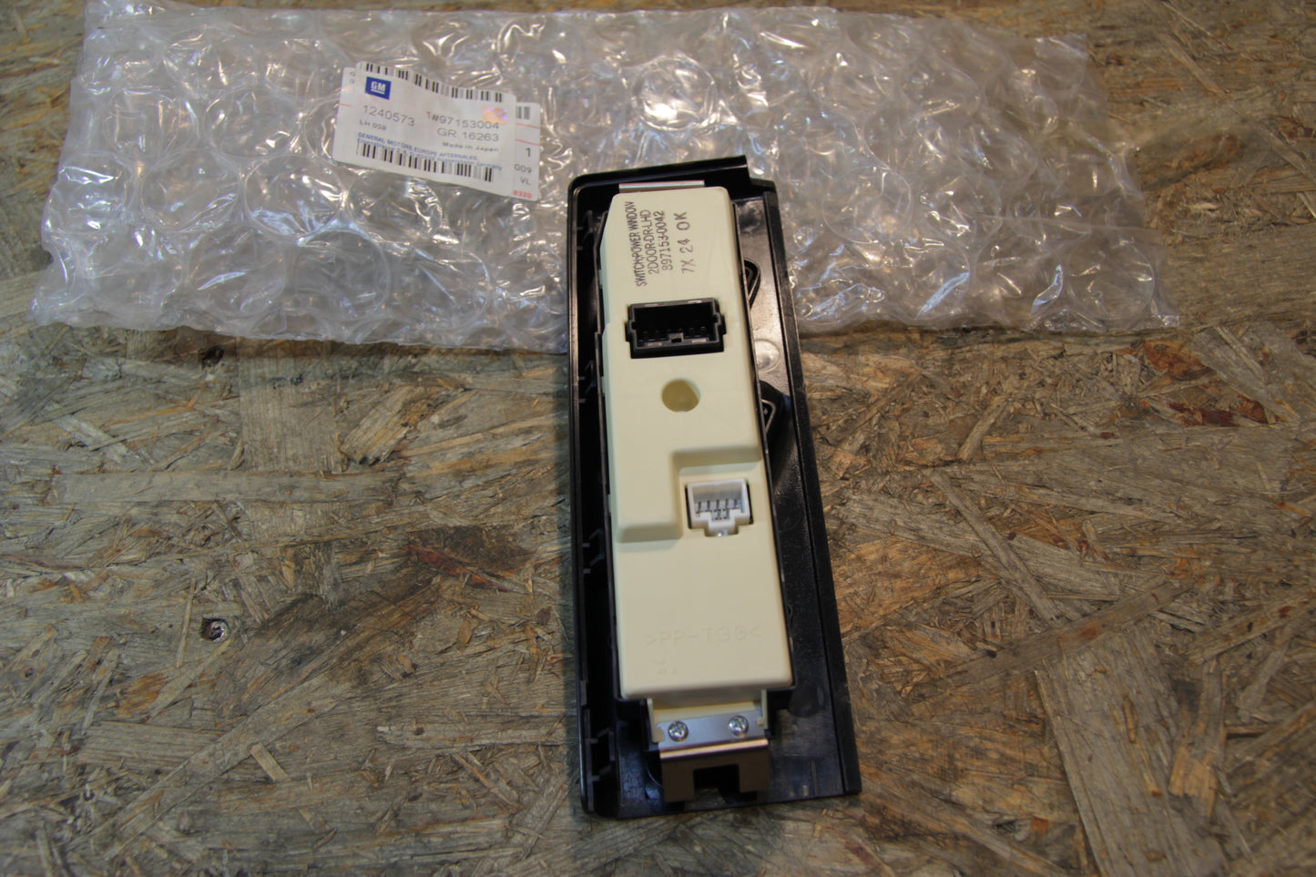 Original GM Opel Schalter elektrische Fensterheber 97153004 Monterey