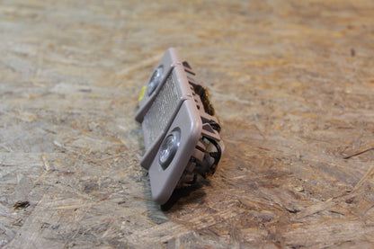 Original GM Opel Innenraumleuchte ohne Verzögerungsschalter pastellbraun  90262227 Omega A