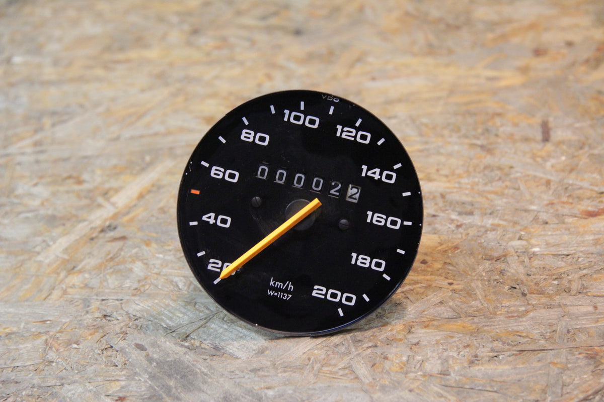 Original GM Opel Tacho Tachometer Wegdrehzahl: W1137, passt auch für W1145, (früher Nr, 1260144) bis 200 KM/H, ohne Tagesz...