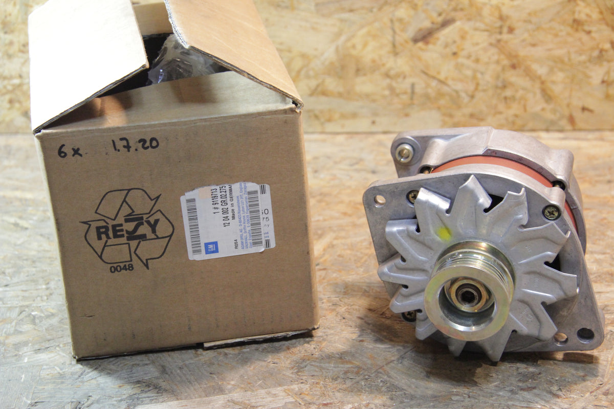 Original GM Opel Lichtmaschine 12V 55AH (AT-Teil)  Bosch Nr,  0 120 489 421, Altteil brauch nicht zurück) 9119713 Kadett E