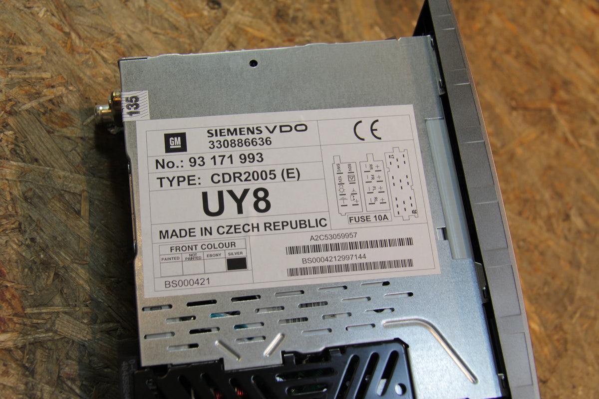 Original GM Opel CD-Radio silber CDR 2005 VDO (Neuteil) 93171993 Corsa C