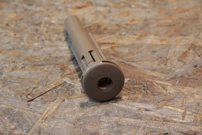 Original GM Opel Abschlussführungshülse Kopfstütze hinten ohne Entriegelung beige  90202995 Ascona C, Kadett E