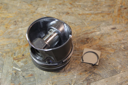 Original GM Opel Kolben, Kolbenbolzen und Ringe Zylinderbohrung 83,995-84,005 mm Kennzeichen: 00 (Mahle) 12992544 Astra G ...