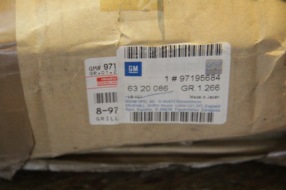 Original GM Opel Kühlergitter Monterey 97195684 Monterey