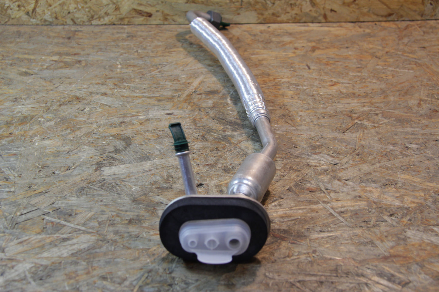 Original GM Opel Kältemittelleitung Verdampfer 90459229 Omega B