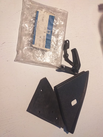 Oldtimer Youngtimer Einsatzecke und Spiegelversteller original GM Opel NEU