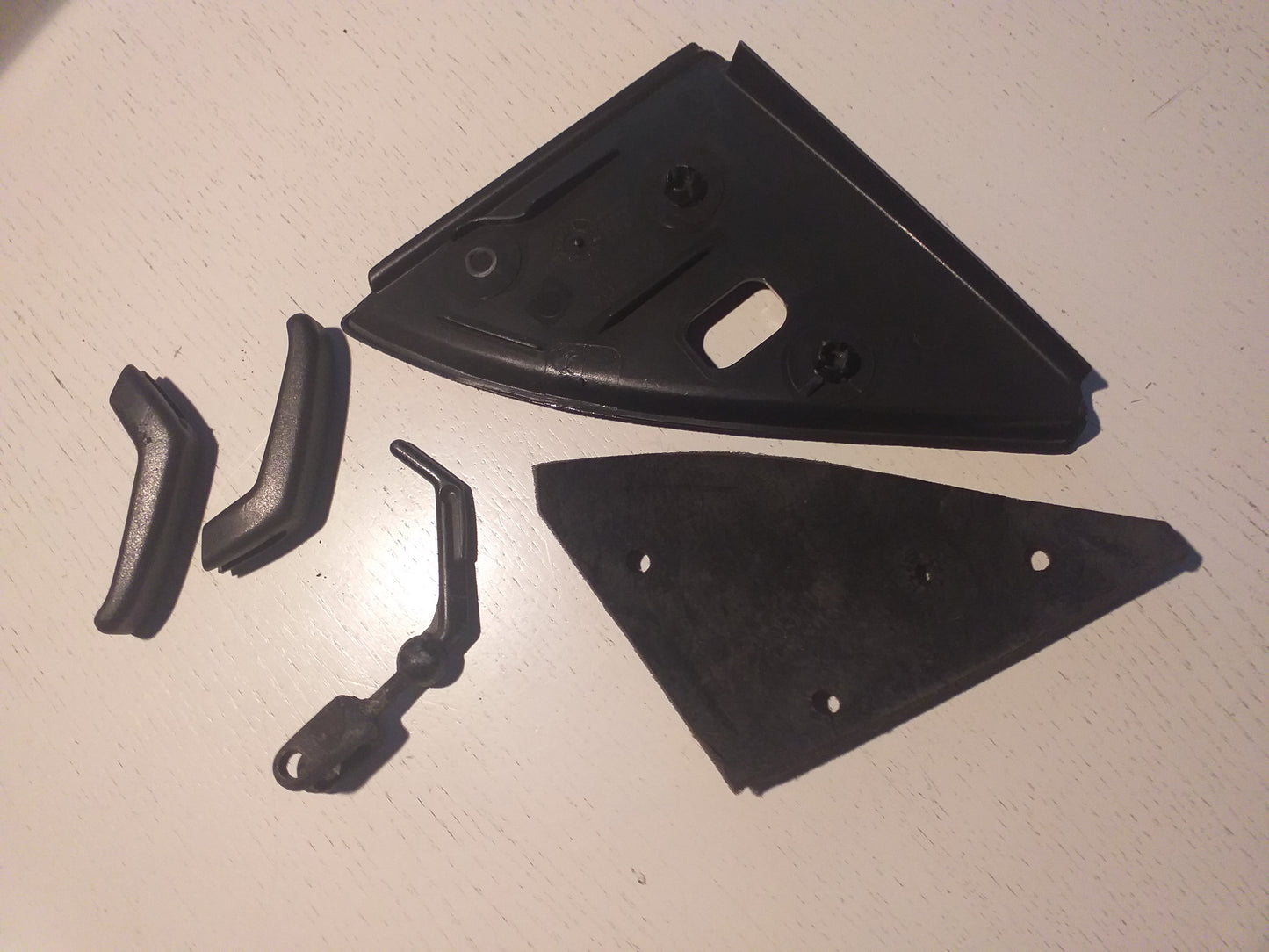Oldtimer Youngtimer Einsatzecke und Spiegelversteller original GM Opel NEU