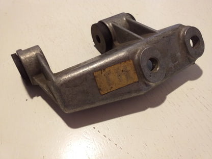Oldtimer Befestigung Halter original GM Opel NEU