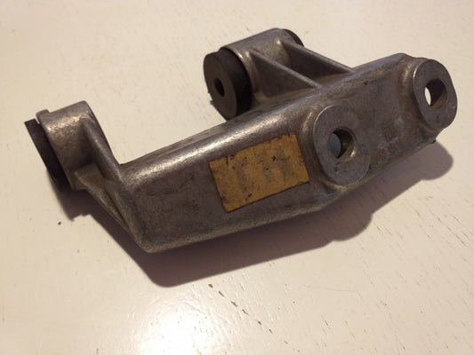 Oldtimer Befestigung Halter original GM Opel NEU