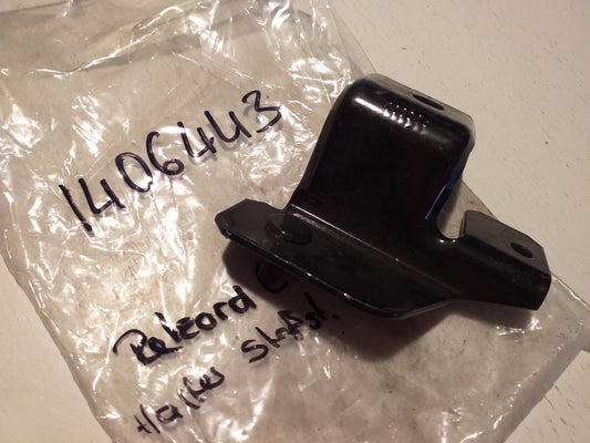 Rekord E/E2 Halter Stoßstange hinten rechts original GM Opel NEU