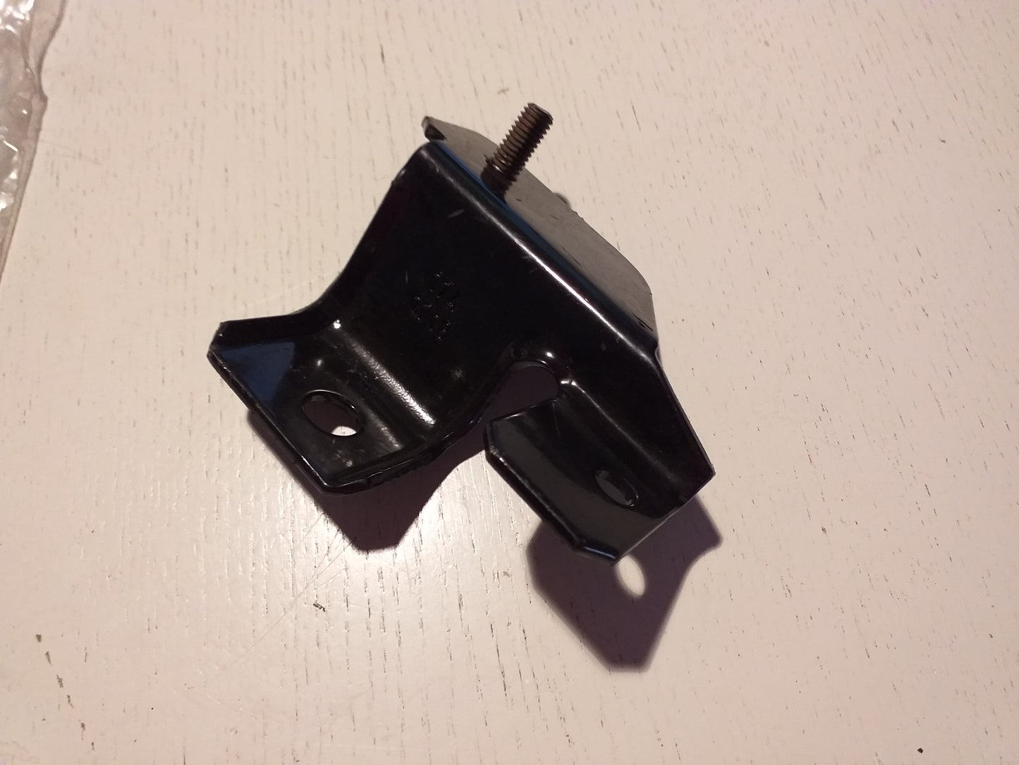 Rekord E/E2 Halter Stoßstange hinten rechts original GM Opel NEU