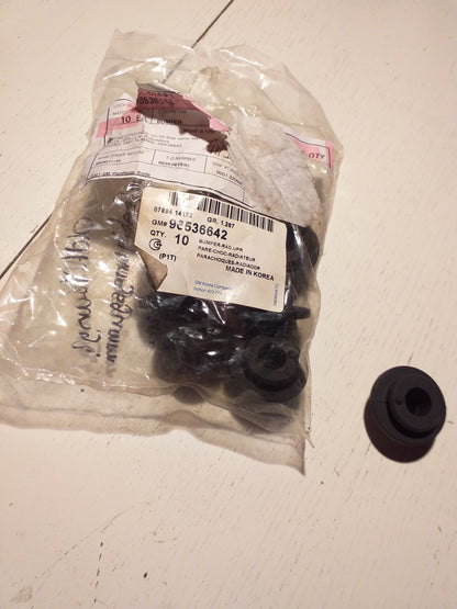 Oldtimer Youngtimer Befestigungsgummi Kühler oben original GM Opel NEU