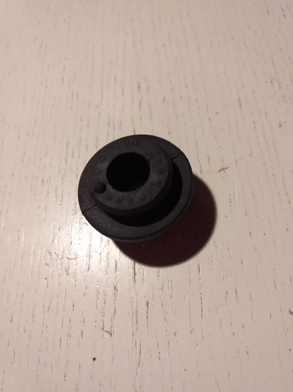 Oldtimer Youngtimer Befestigungsgummi Kühler oben original GM Opel NEU