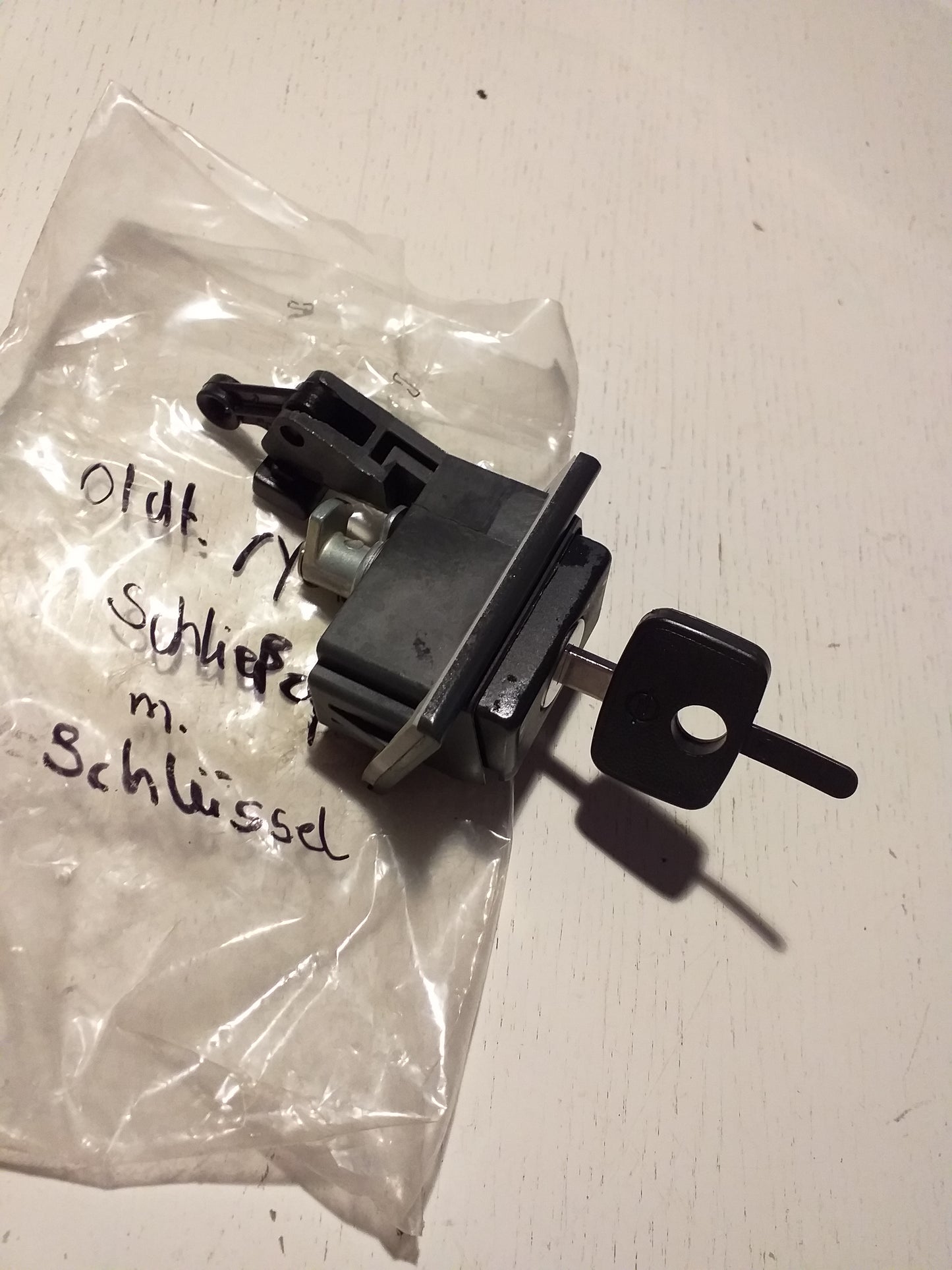 Oldtimer Youngtimer Schlieszylinder mit Schlüssel original NEU