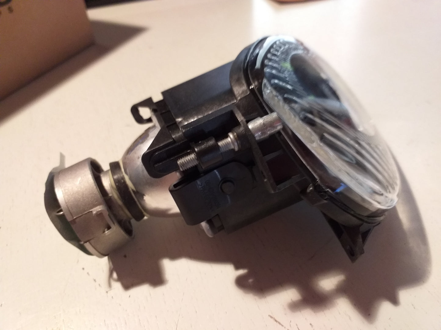 Ford Modeo 96-00 bj Nebelscheinwerfer original DEPO NEU