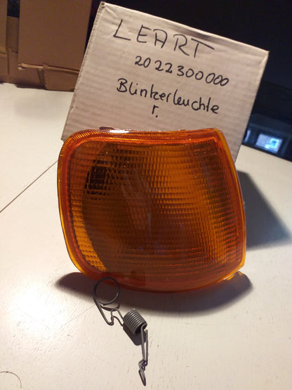 Oldtimer  Youngtimer Blinkerleuchte original LEART NEU