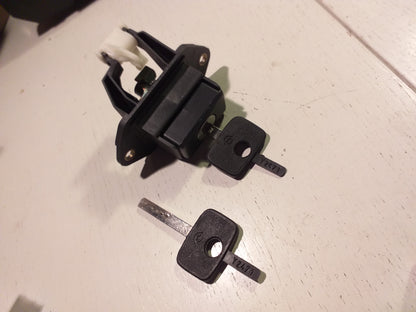 Vectra A Schloss Heckklappe original GM Opel NEU