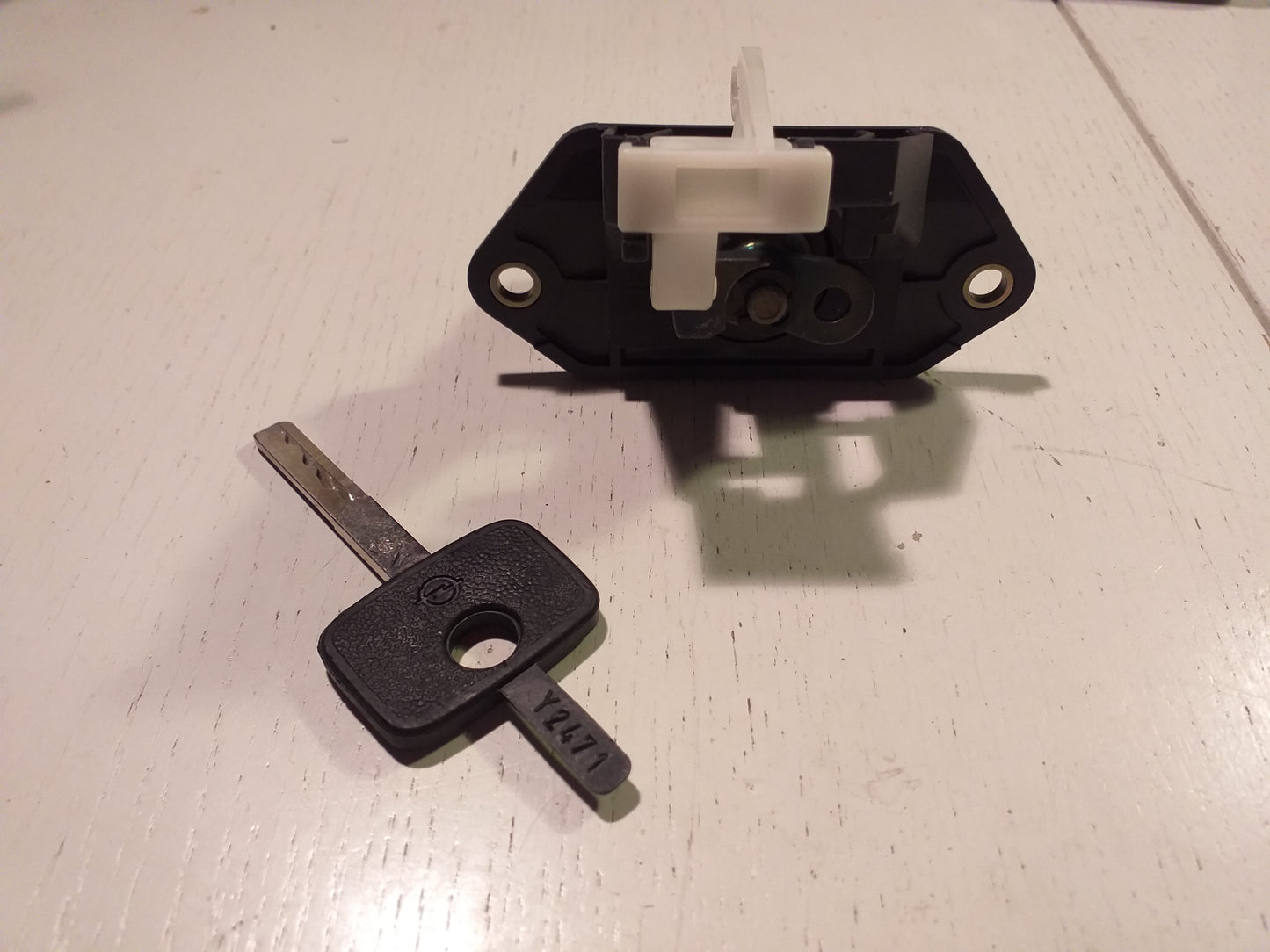 Vectra A Schloss Heckklappe original GM Opel NEU