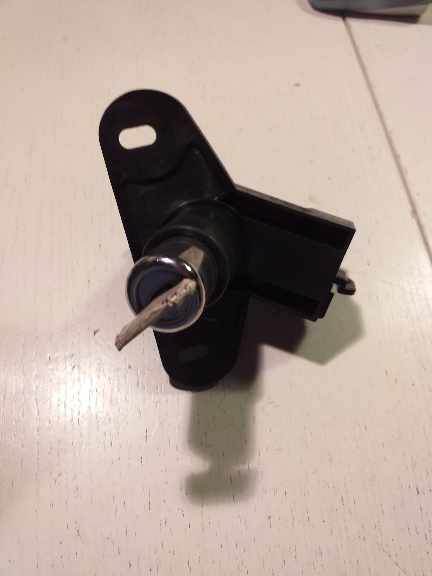 Oldtimer Youngtimer Schloss Heckklappe original  GM Opel NEU