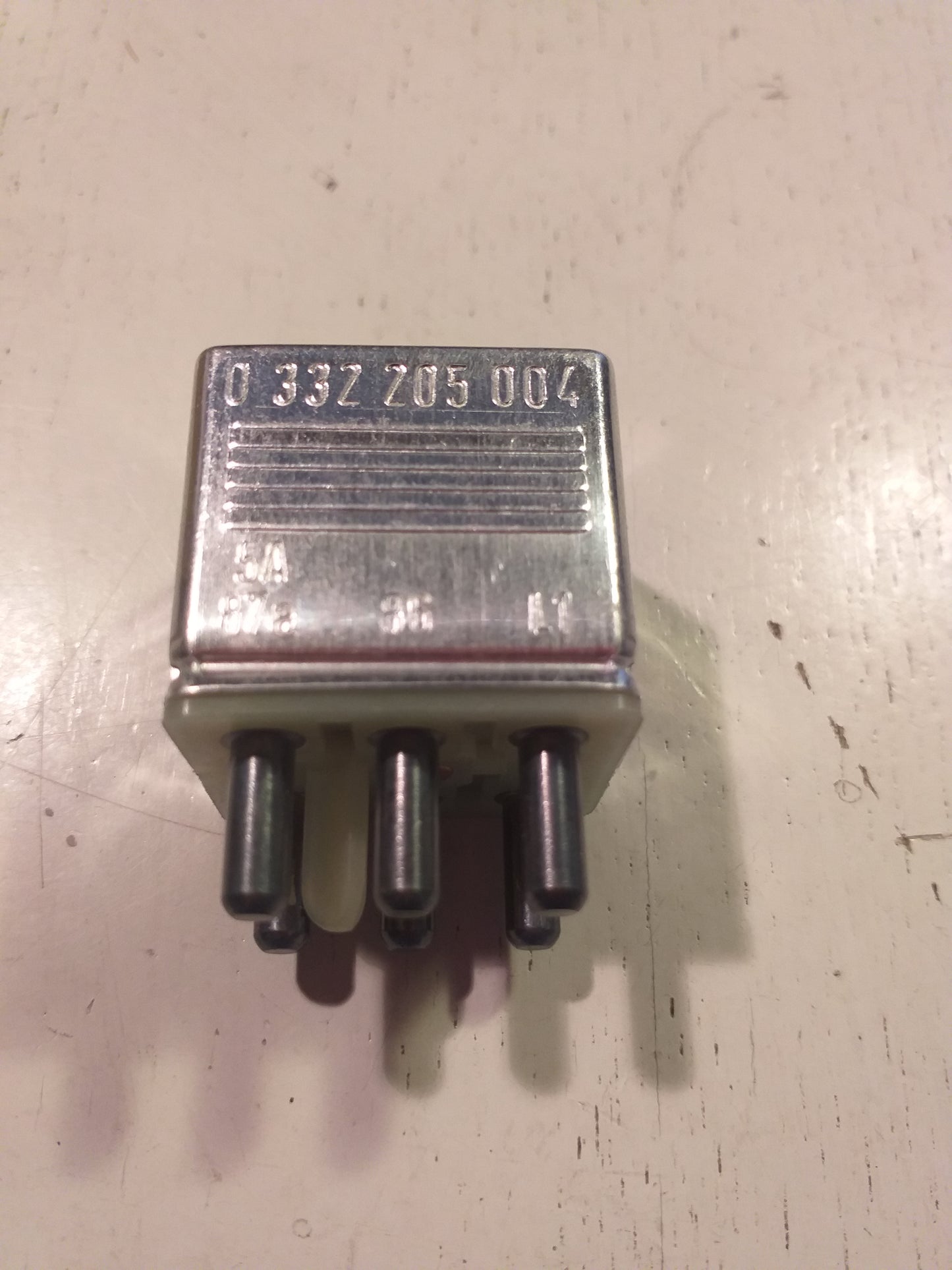 Astra Calibra Vectra Relais ABS original GM Bosch NEU