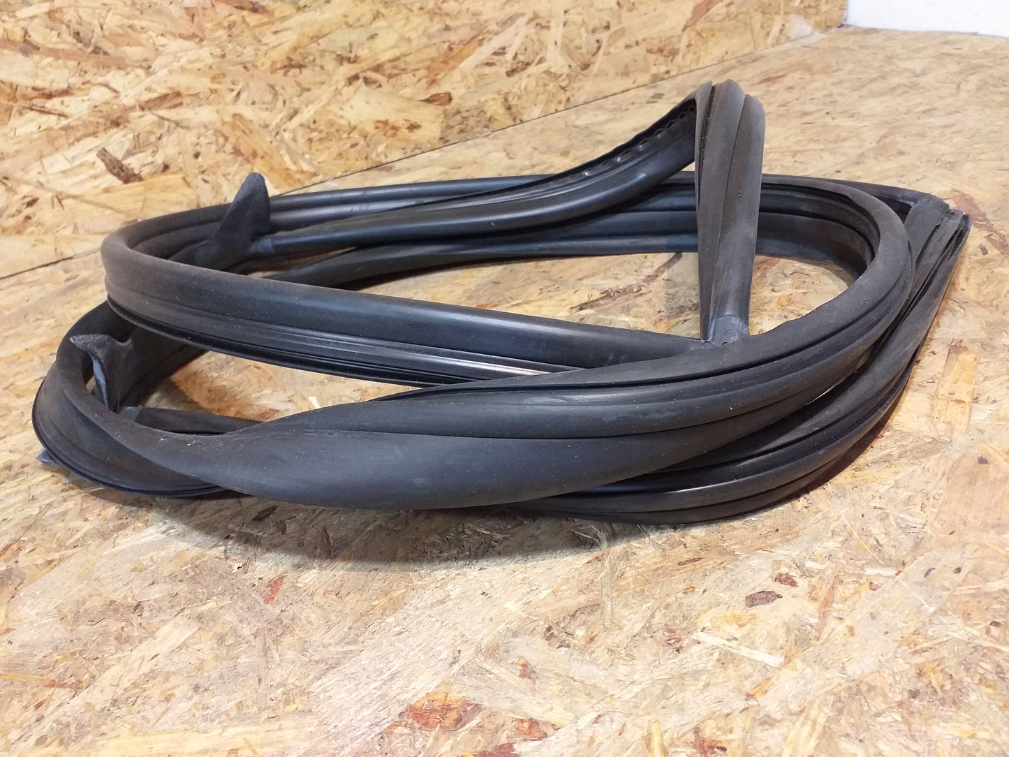 Manta B Dichtung Frontscheibe mit Keder original GM Opel NEU
