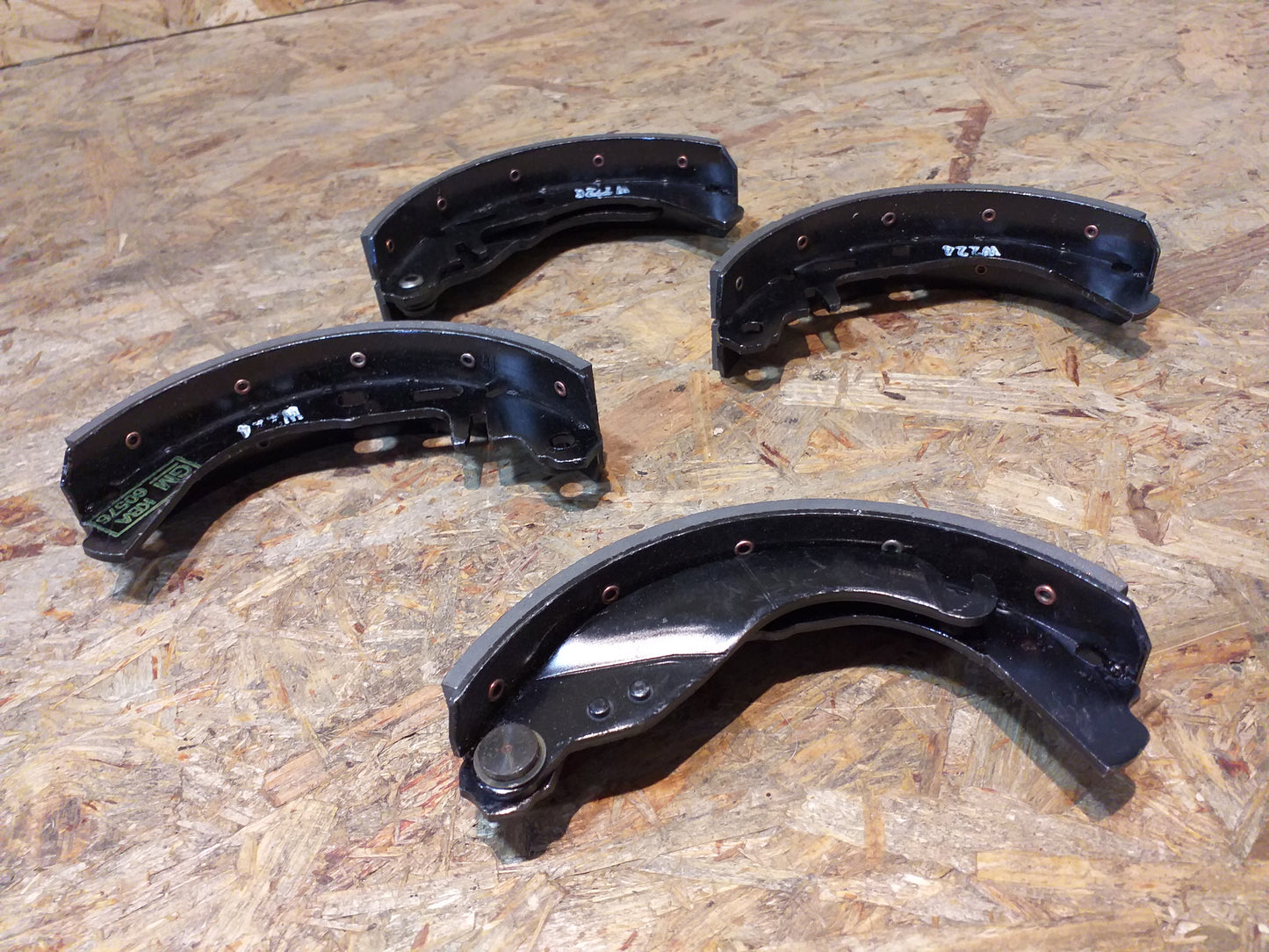 Ascona C Bremsbackensatz original GM Opel NEU