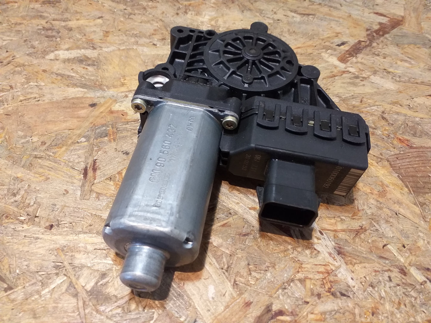 Astra F Fensterhebermotor elektrisch vorne original GM Opel NEU