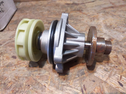 Omega B  2.5 TD Wasserpumpe original GM Opel NEU