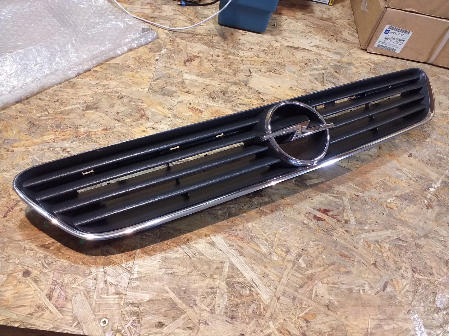Astra G Kühlergrill original GM Opel NEU