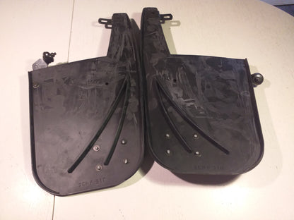 Omega Schmutzfänger hinten  original GM Opel NEU