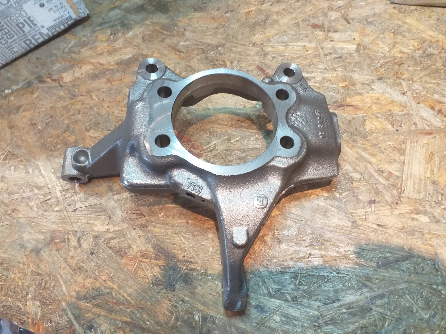 Vivaro 1,6 CDTI Achsschenkel rechts vorne original Opel NEU