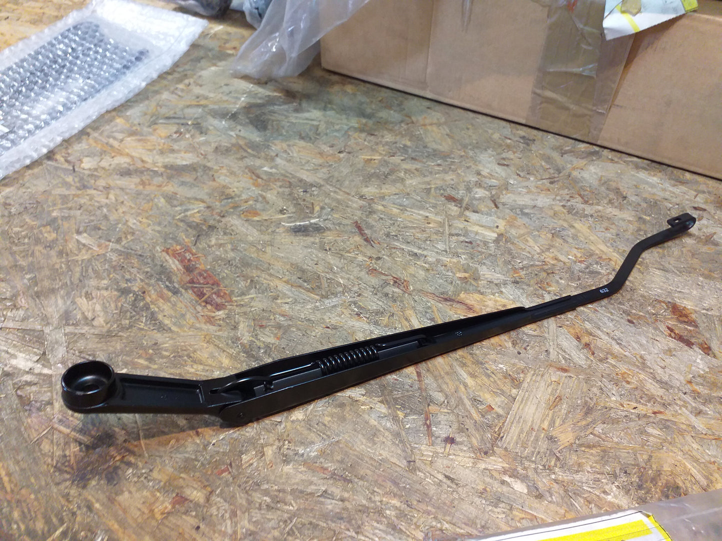 Agila A Wischerarm links original GM Opel NEU