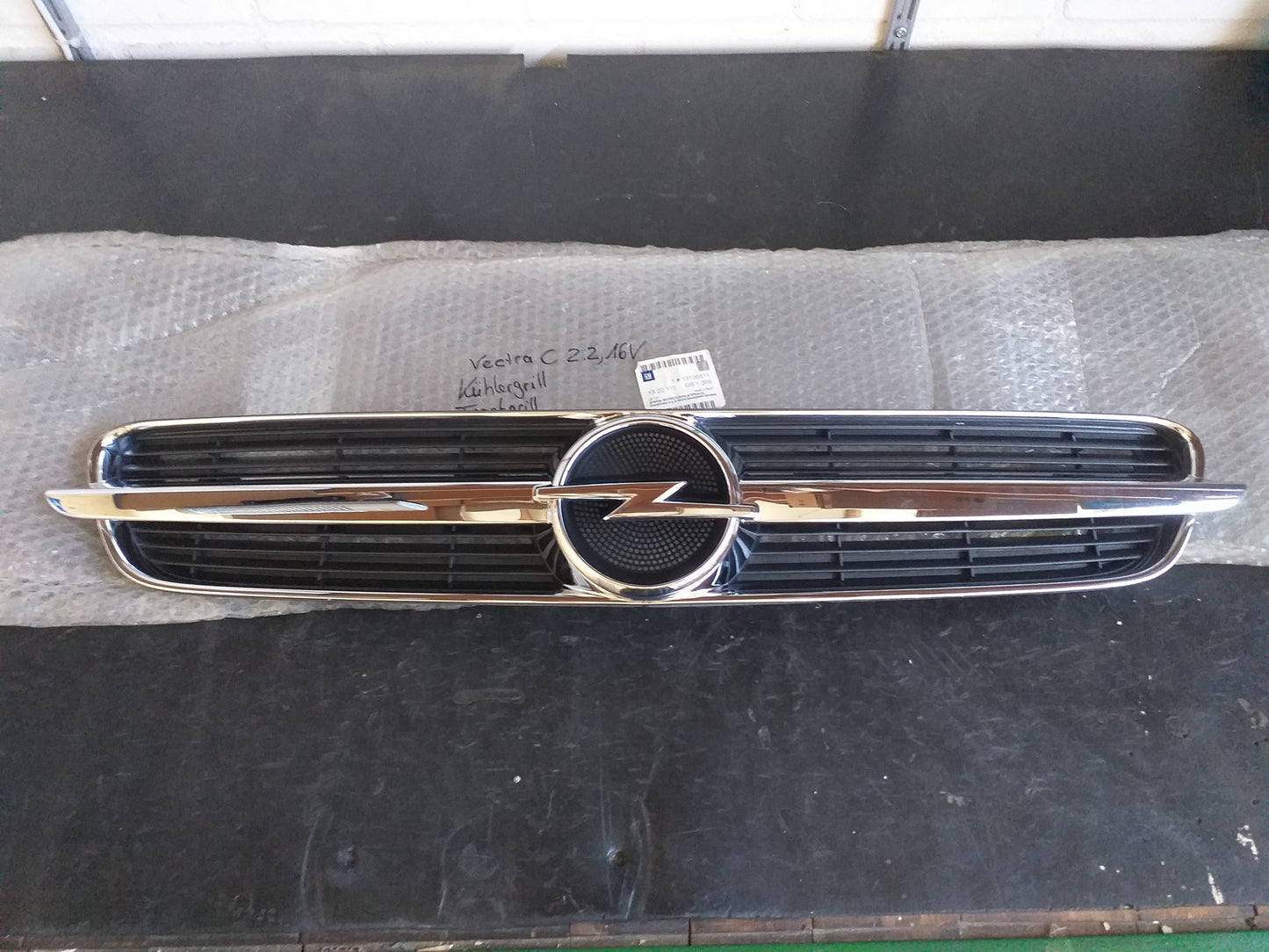 Vectra C 2.2 16V Kühlergrill Frontmaske Chrom original GM Opel NEU
