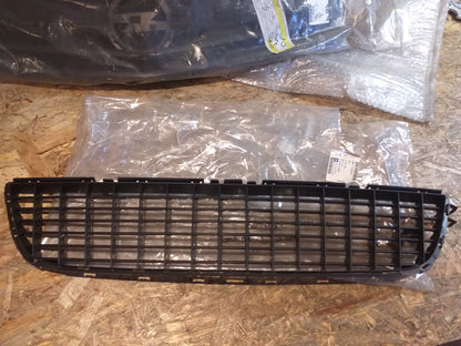Vectra C 2006-2008 Grill an Stoßstange vorne original  GM Opel NEU