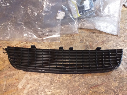 Vectra C 2006-2008 Grill an Stoßstange vorne original  GM Opel NEU