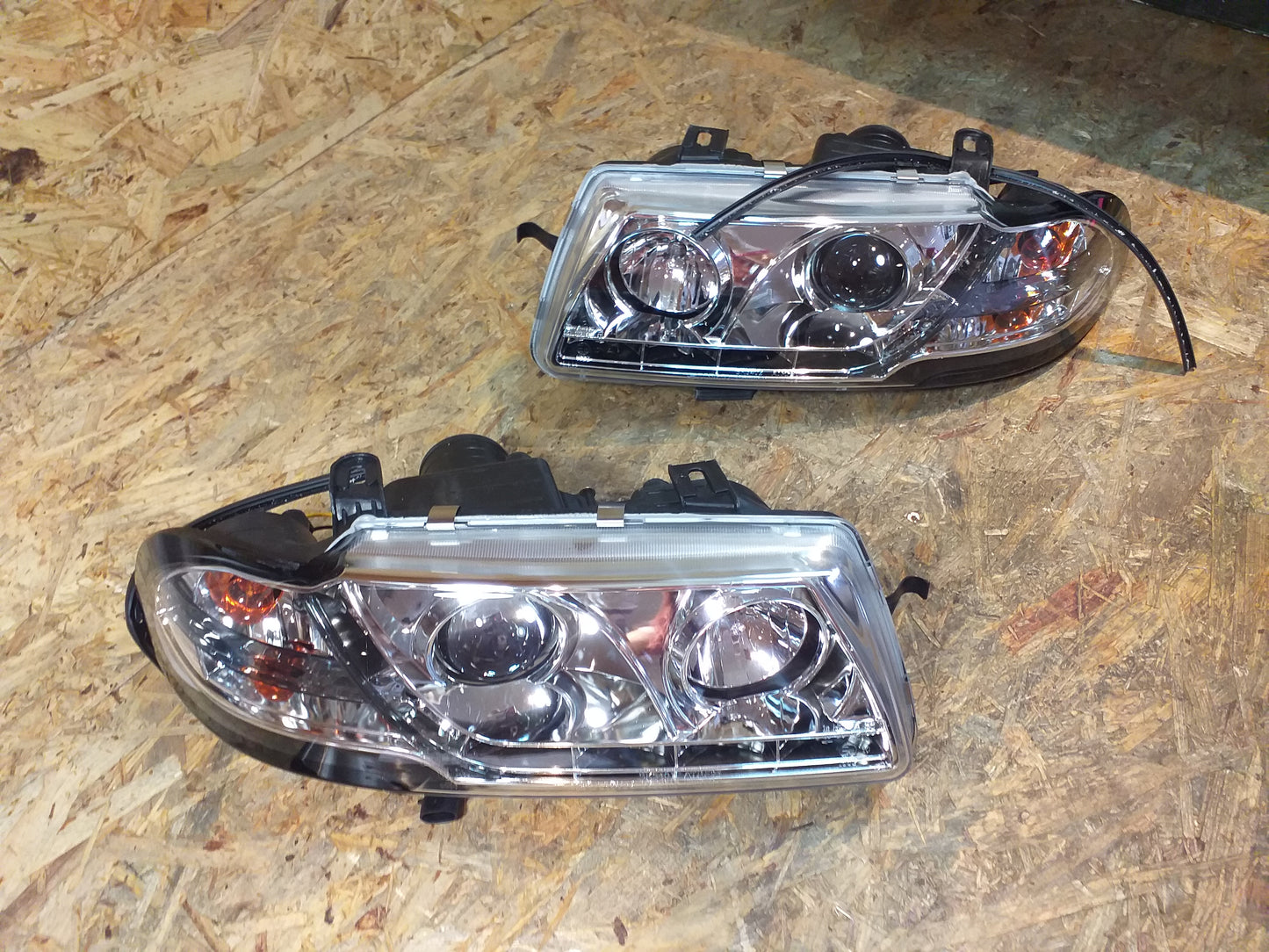 Astra F Bj 91-94 Scheinwerfersatz Tagfahrlicht Design Klarglas Chrom original Opel NEU