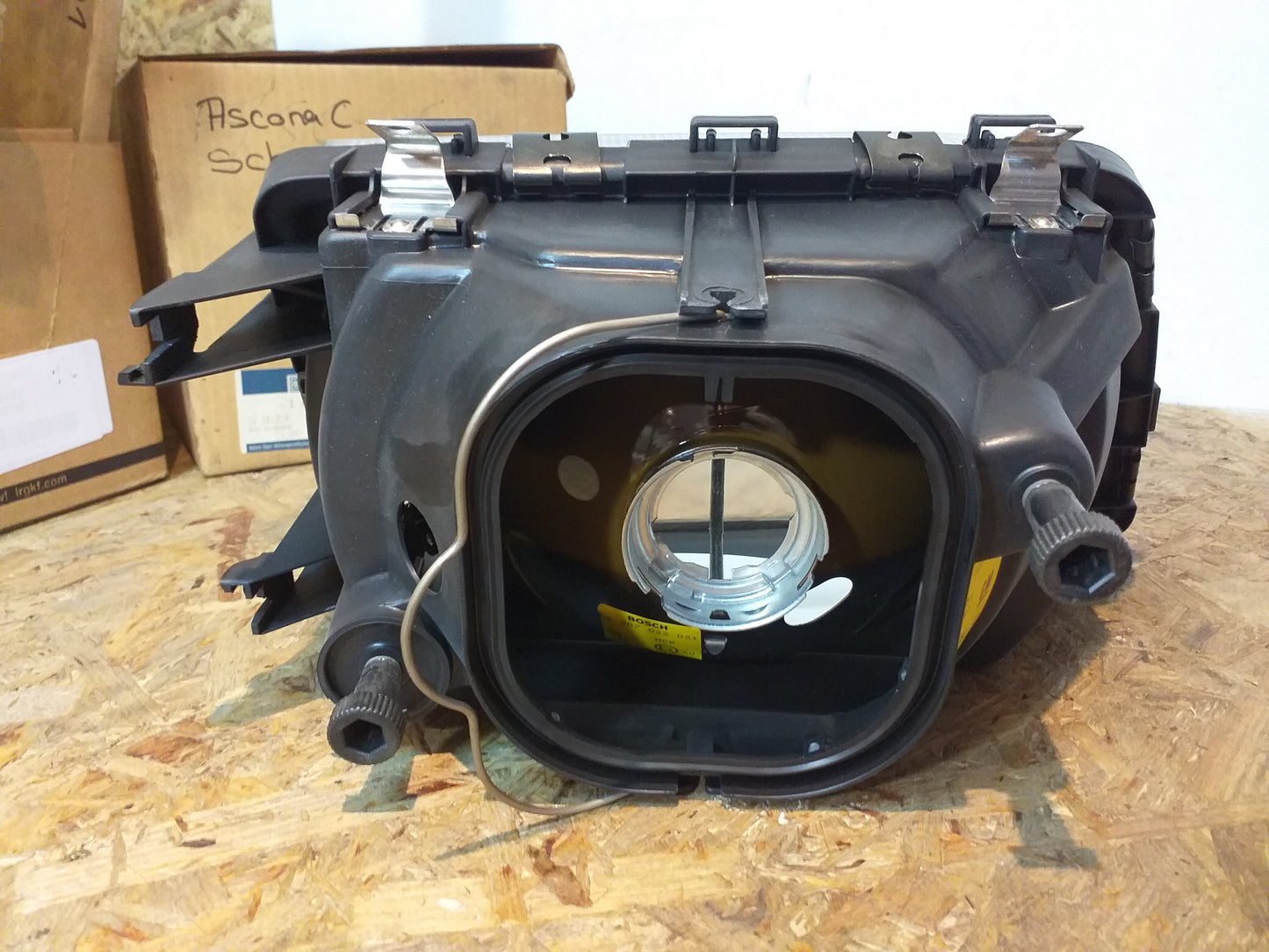 Ascona C Scheinwerfer links original GM Opel NEU