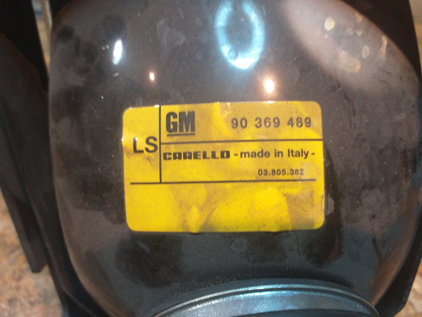 Kadett E Bj 1991 acheonwerder links (Bosch & Carello) original GM Opel NEU