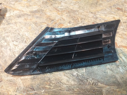 Ascona C Enrlüftungseinsatz Seitenwand außen schwarz original GM Opel GEBRAUCHT