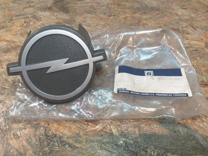 Corsa A Emblem an Kühlergrill original GM Opel NEU