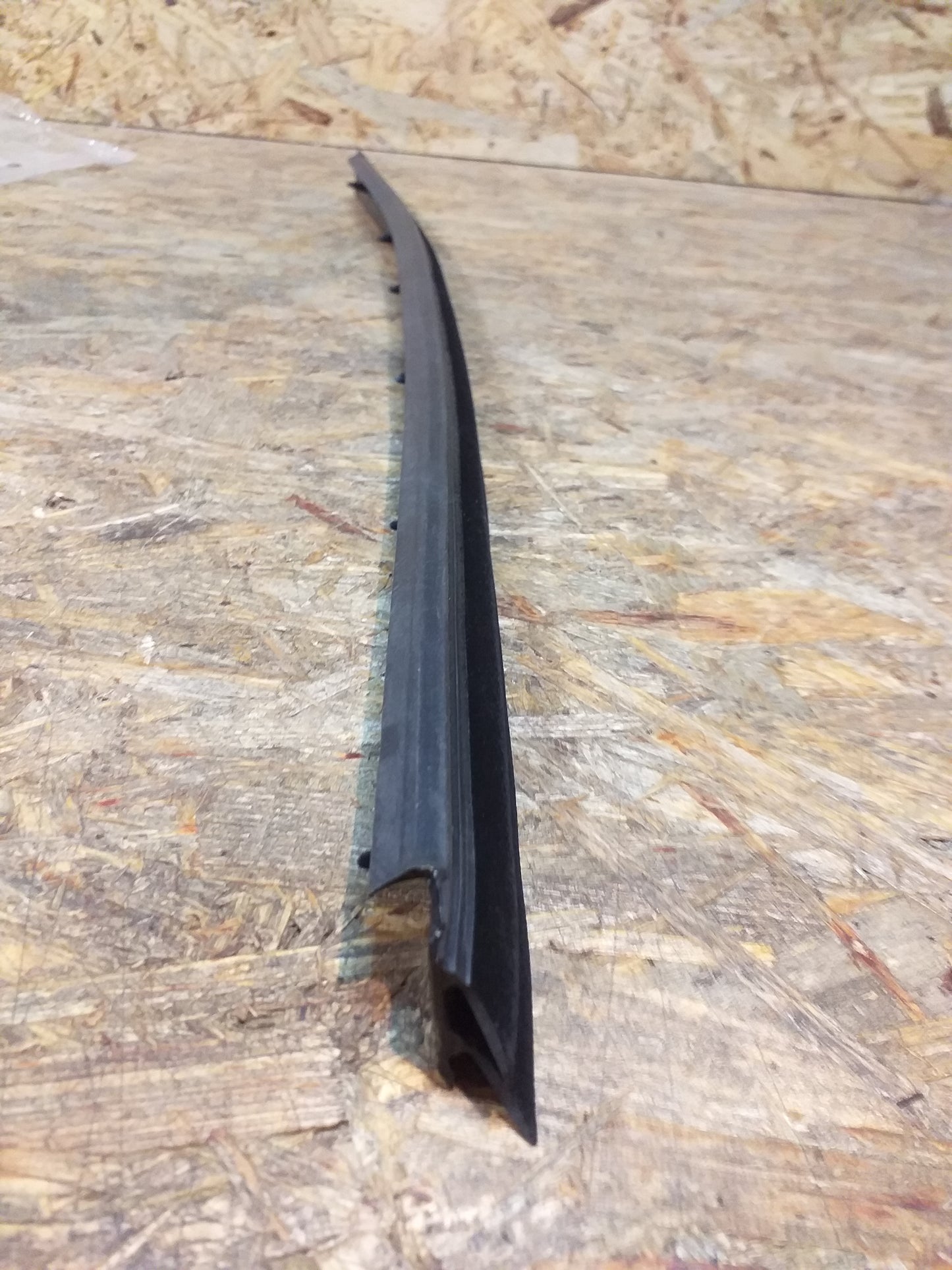 Astra J Fensterschacht Gummidichtung original GM NEU