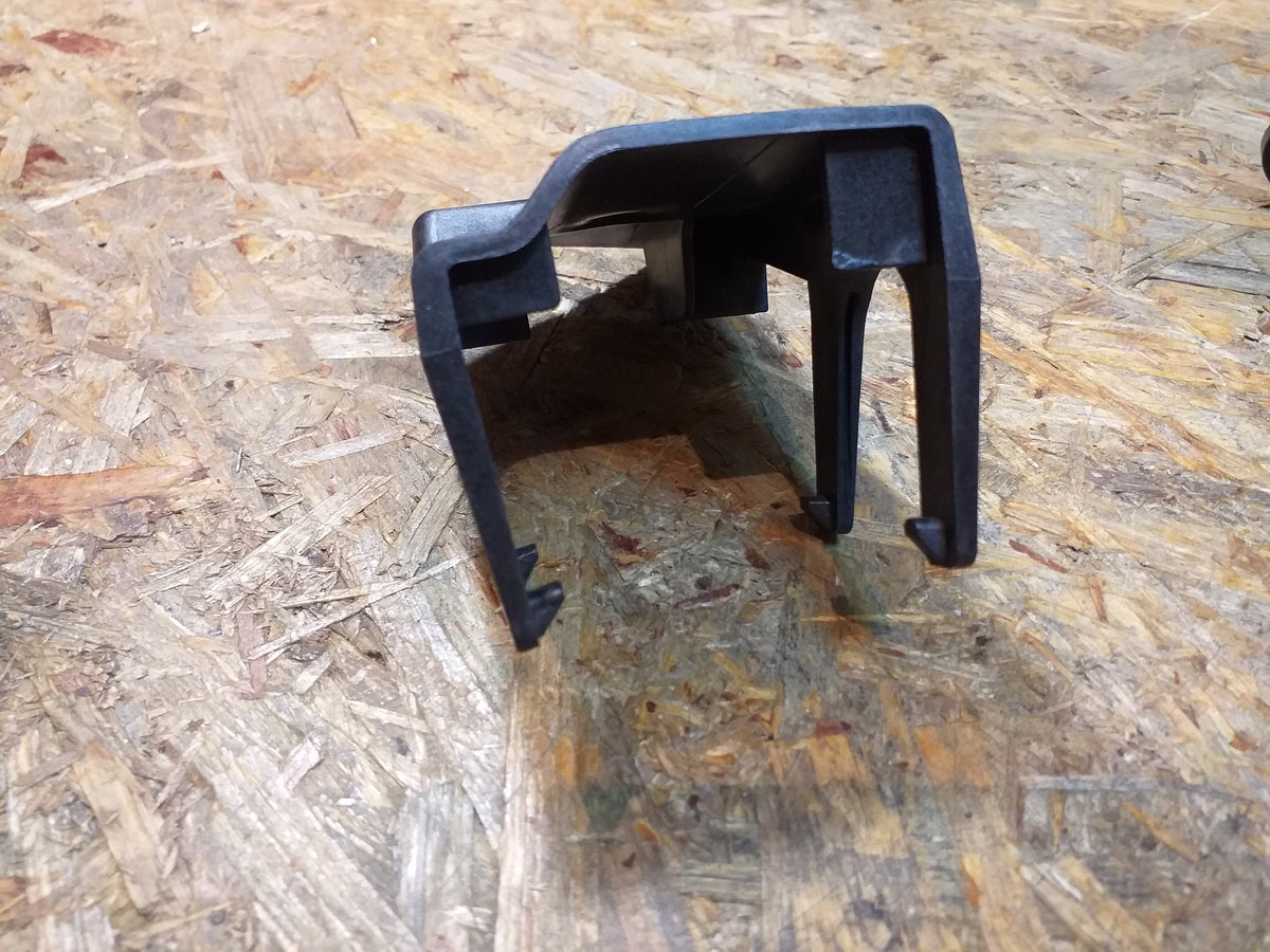Corsa D Stütze Frontverkleidung hinten links original  GM Opel NEU
