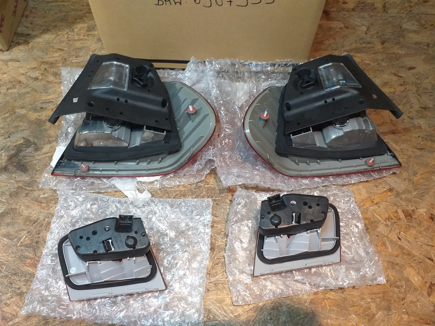 E46 Rückleuchtenset rot, gelb, seitenblinker gelb original BMW NEU