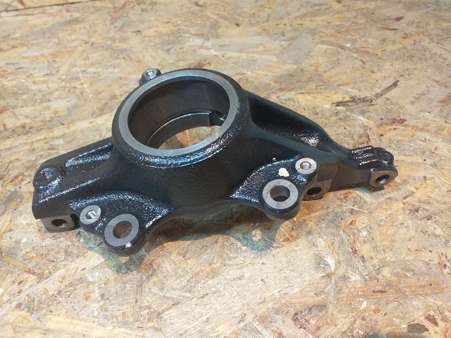 Corsa E Achsschenkel vorne rechts original GM Opel NEU