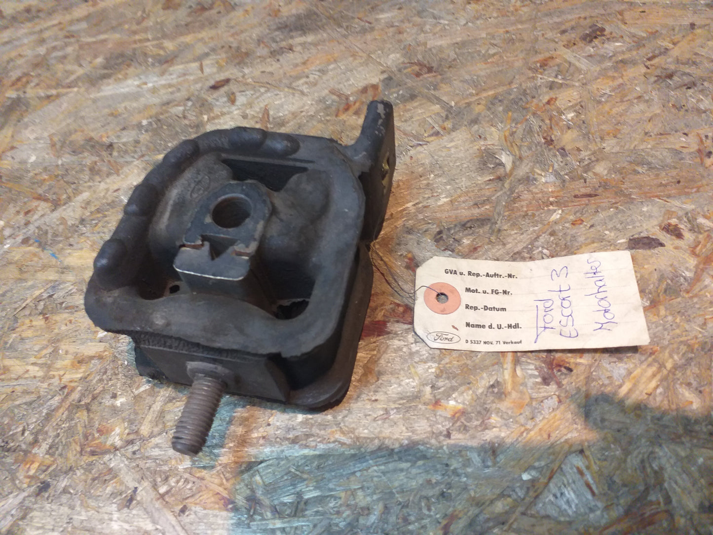 Ford Escort 3 Motorhalter original GM Opel NEU
