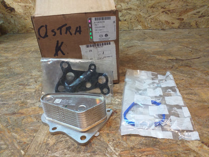 Adam Corsa E Astra K 1.0 Mokka Ölkühler Kühler Motoröl original GM Opel NEU