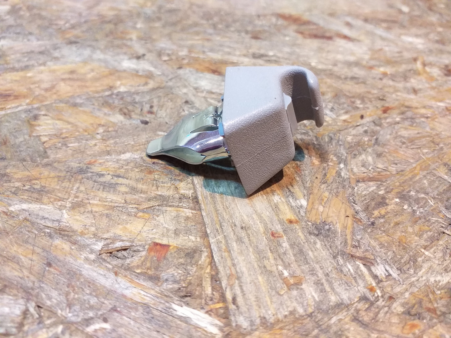 Astra H Bj 04-10 Halteclip Sonnenblende original GM Opel NEU